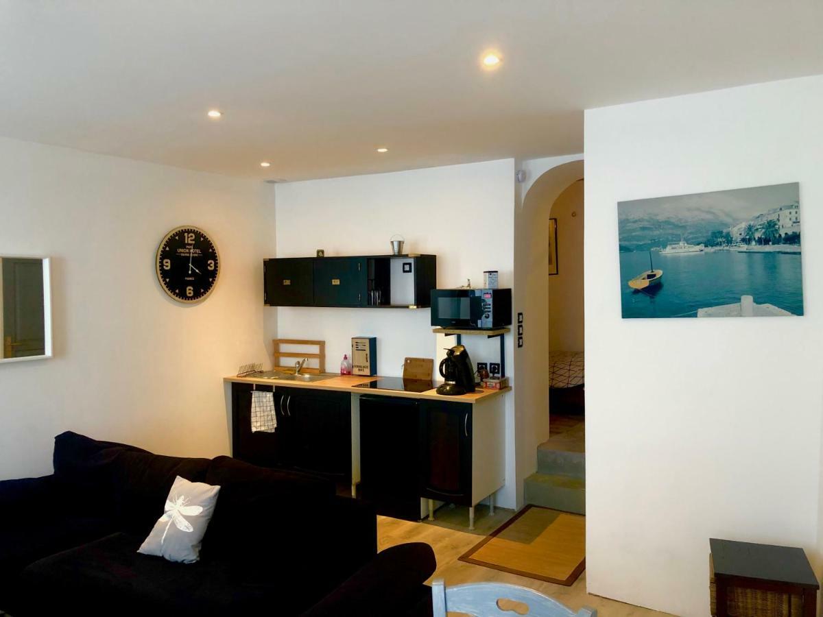 Lulu Philipp Cote Cour Apartment Saint-Etienne  Ngoại thất bức ảnh